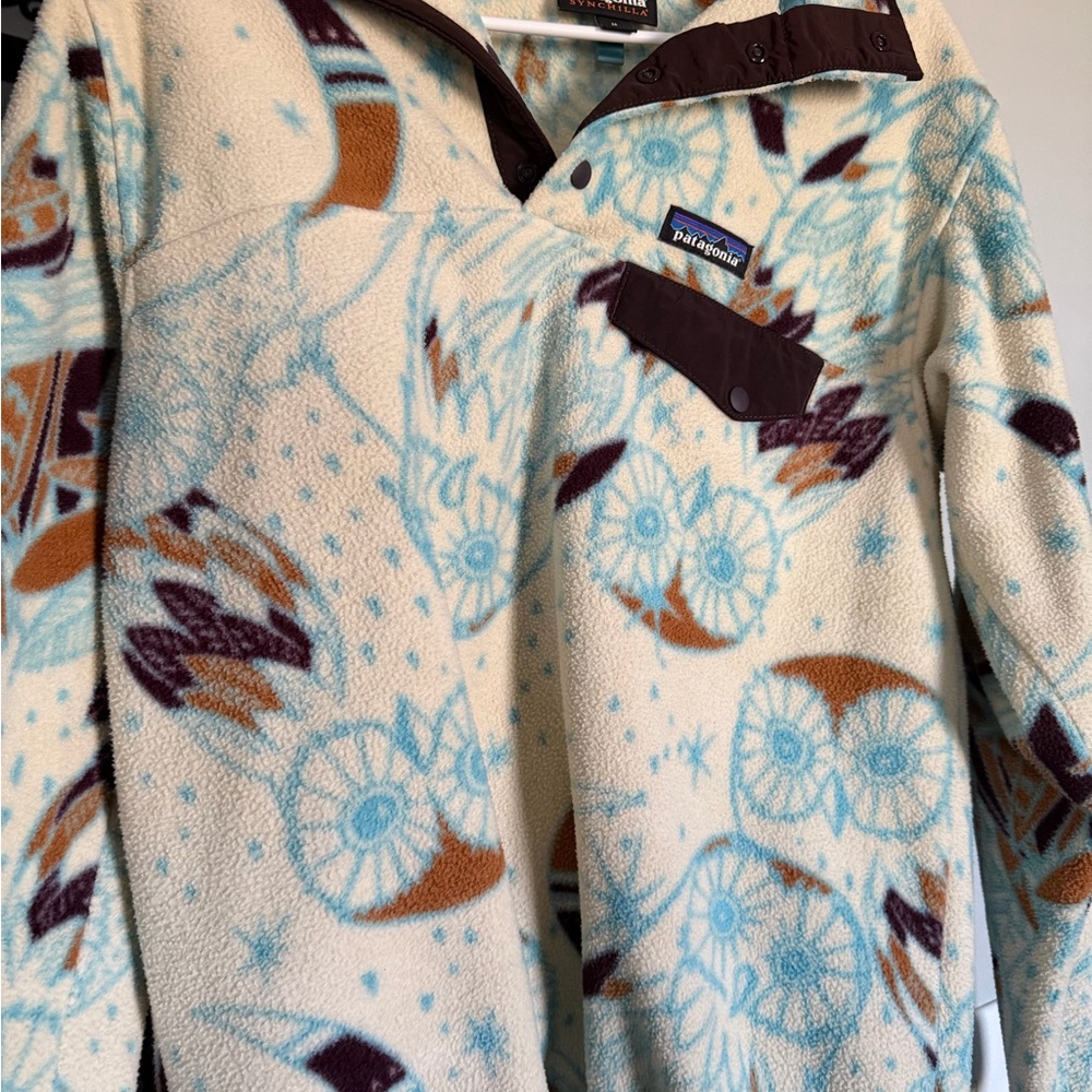 Patagonia Synchilla Cream and Teal Fleece